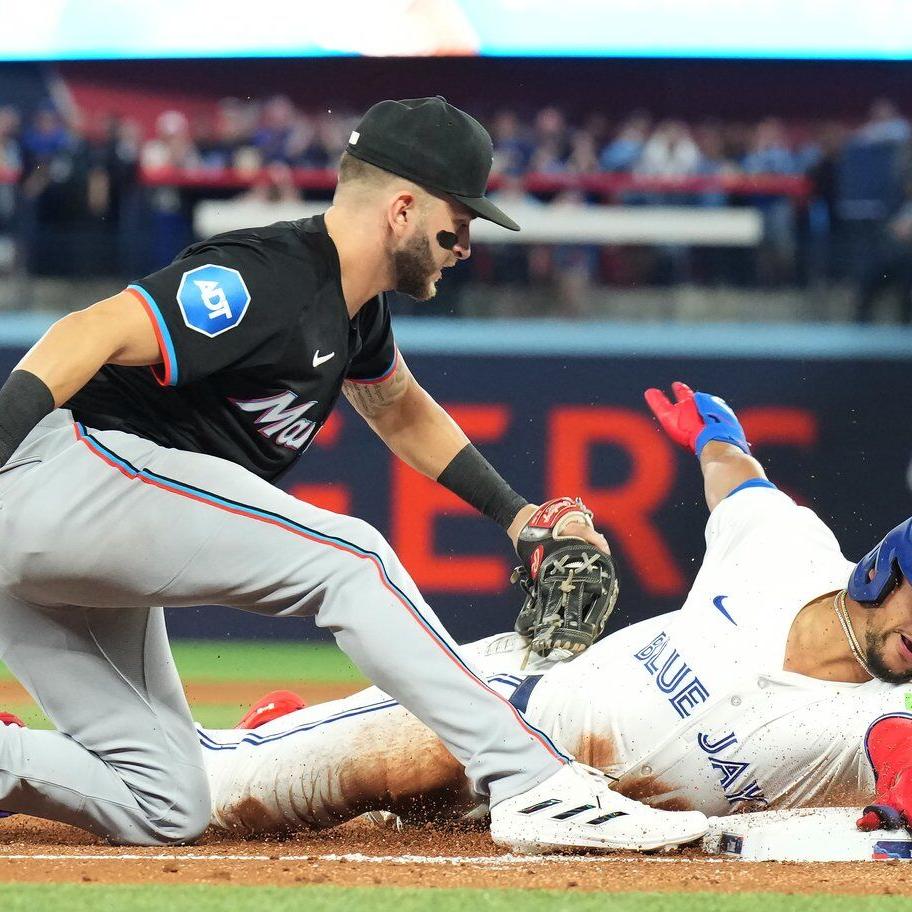 Blue Jays recall OF Jonatan Clase, transfer right-hander Ryan Burr to 60-day IL